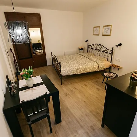 Apartment Cosy On The Main Square